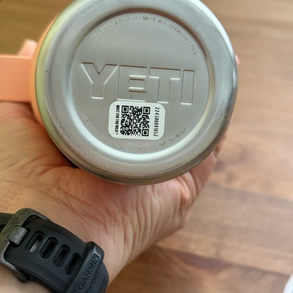 YETI Coral Travel Mug with Handle - Picture 4 of 9